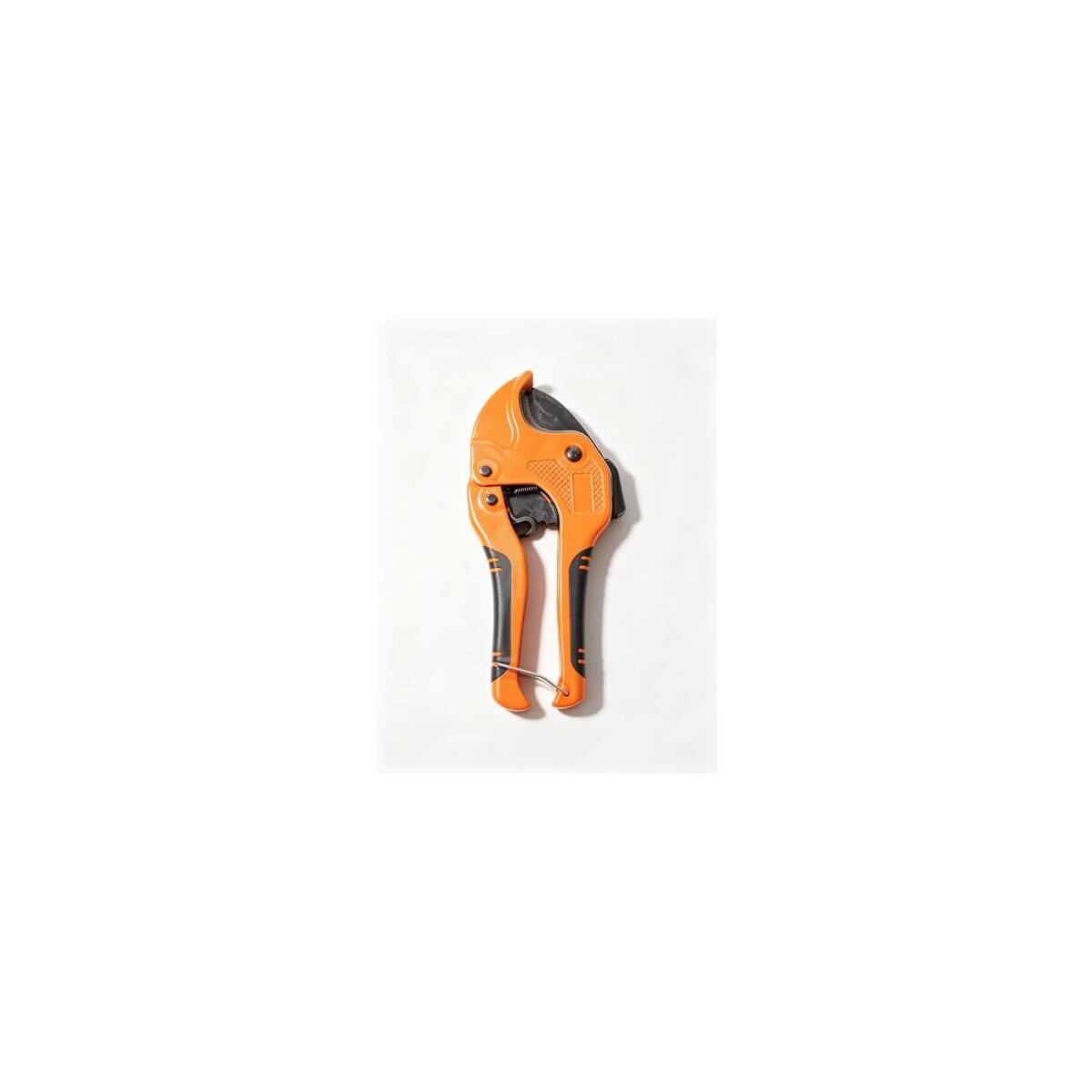 Ratcheting PVC Pipe Cutter 1-5/8 in Aluminum Body SK5 Blade