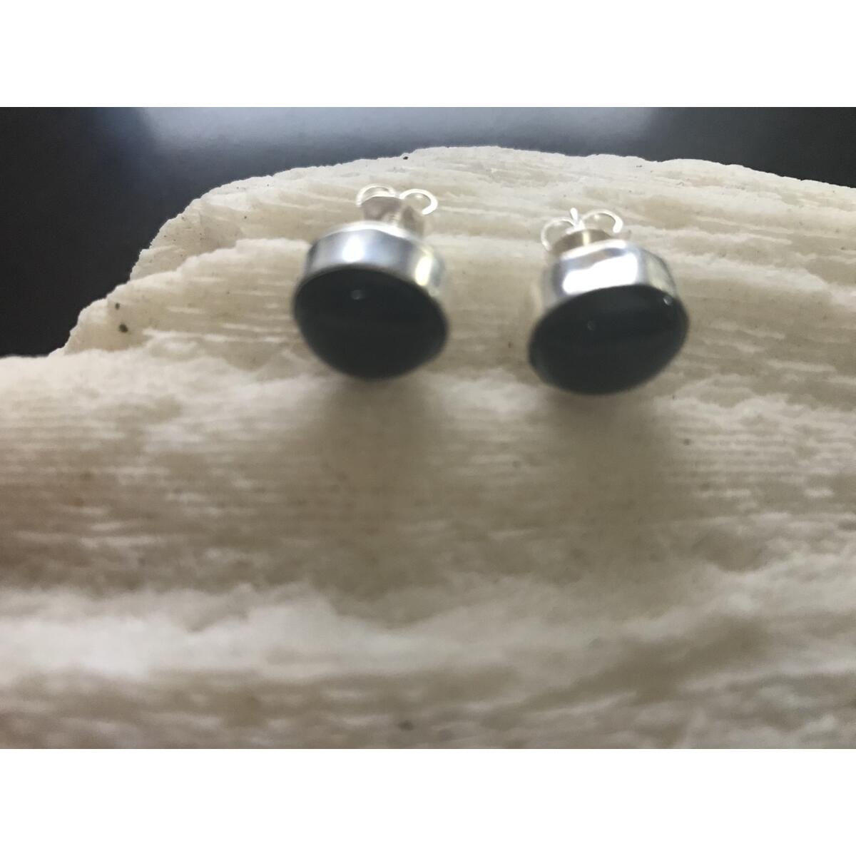 Black Onyx Silver Stud Coupon - RebateKey