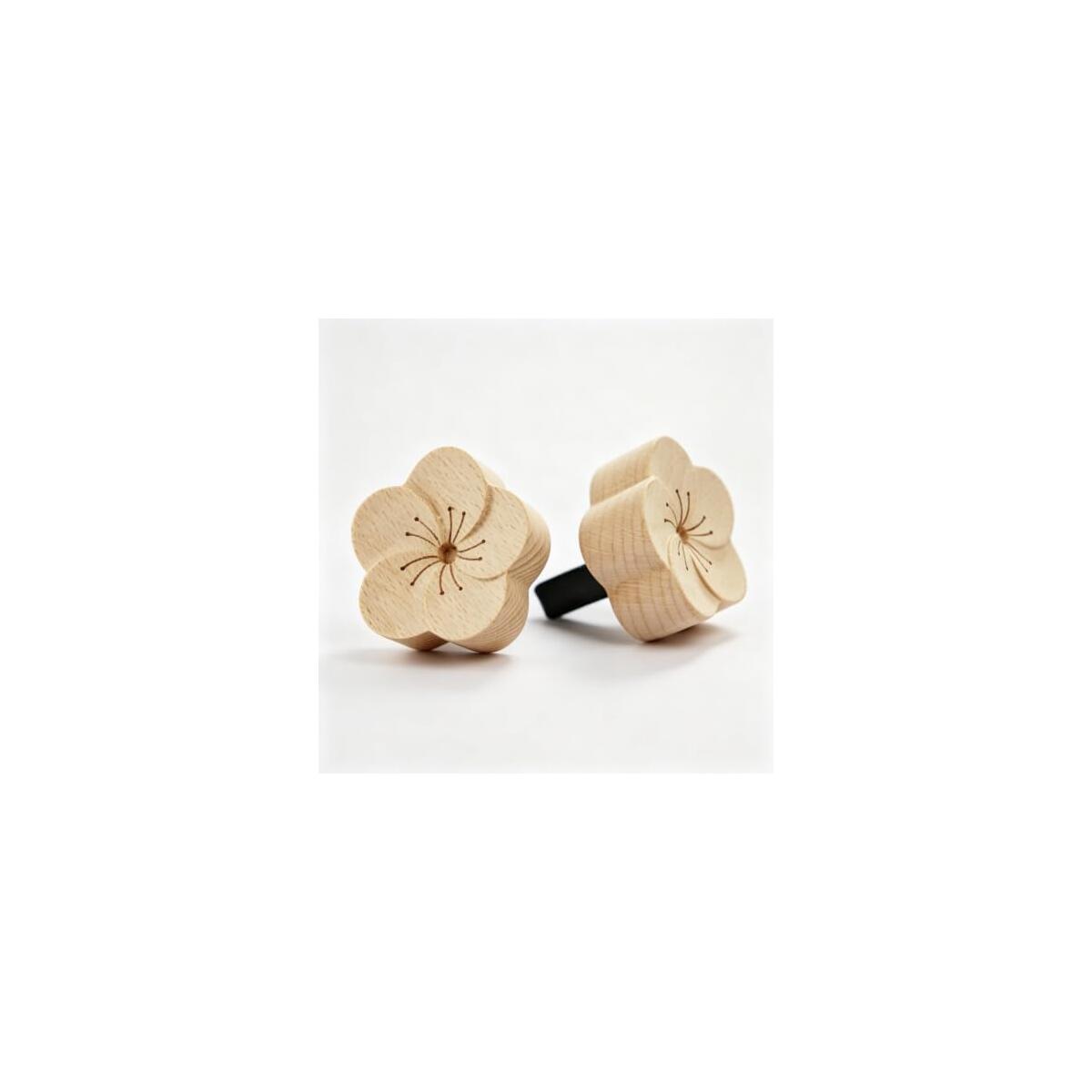 2 PCS Beech Wood Plum Blossom Car Air Freshener, | Magnetic Vent Clip, Essential Oil Diffuser, 5.6cm x 3.2cm Size, Multi-Use Portable, Natural Wood Grain