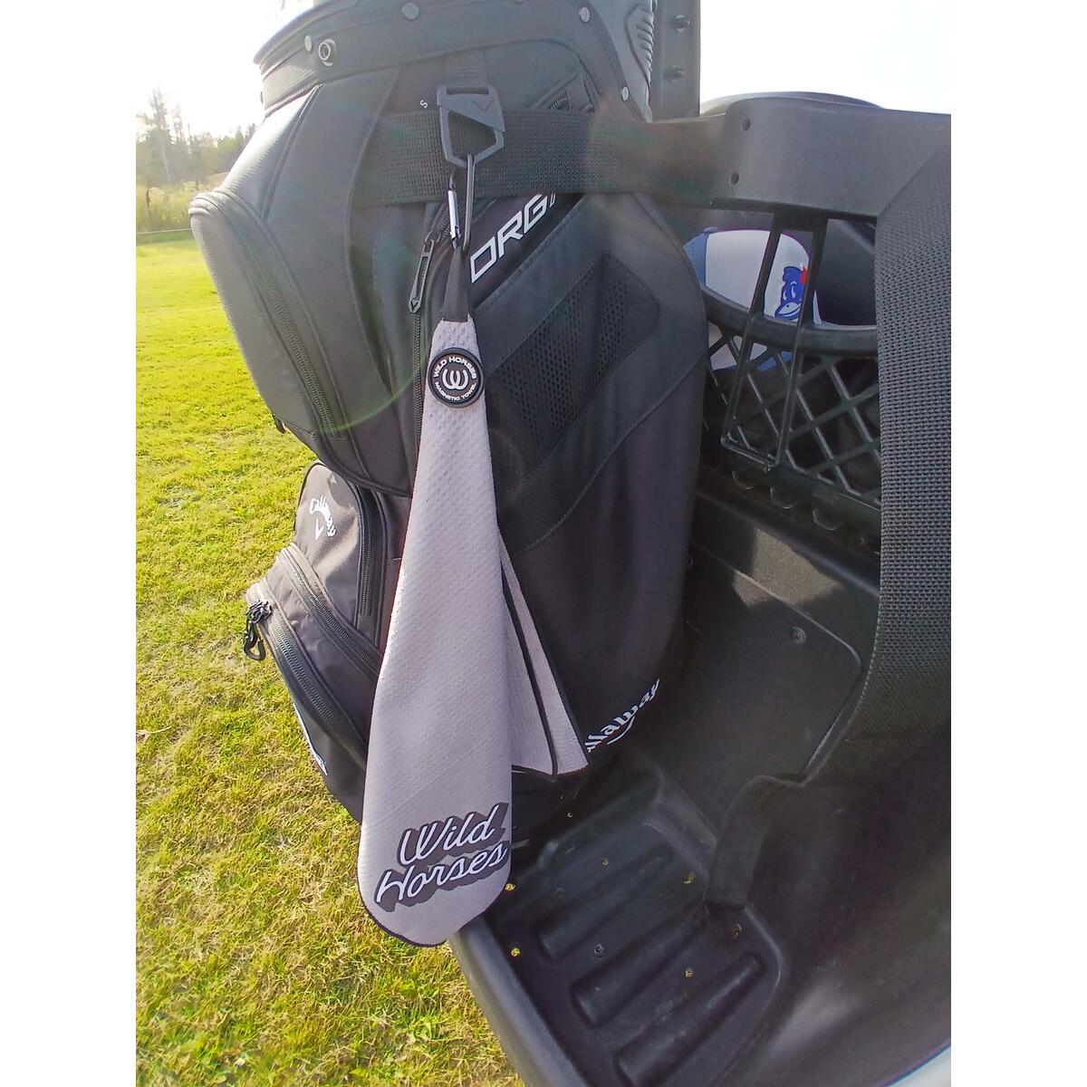 Wild Horses Magnetic 1 Cash Back - RebateKey