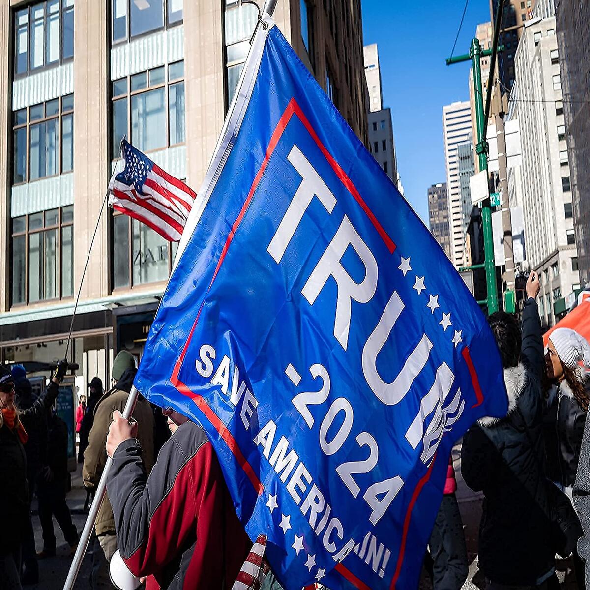 Trump Flags Cash Back - RebateKey