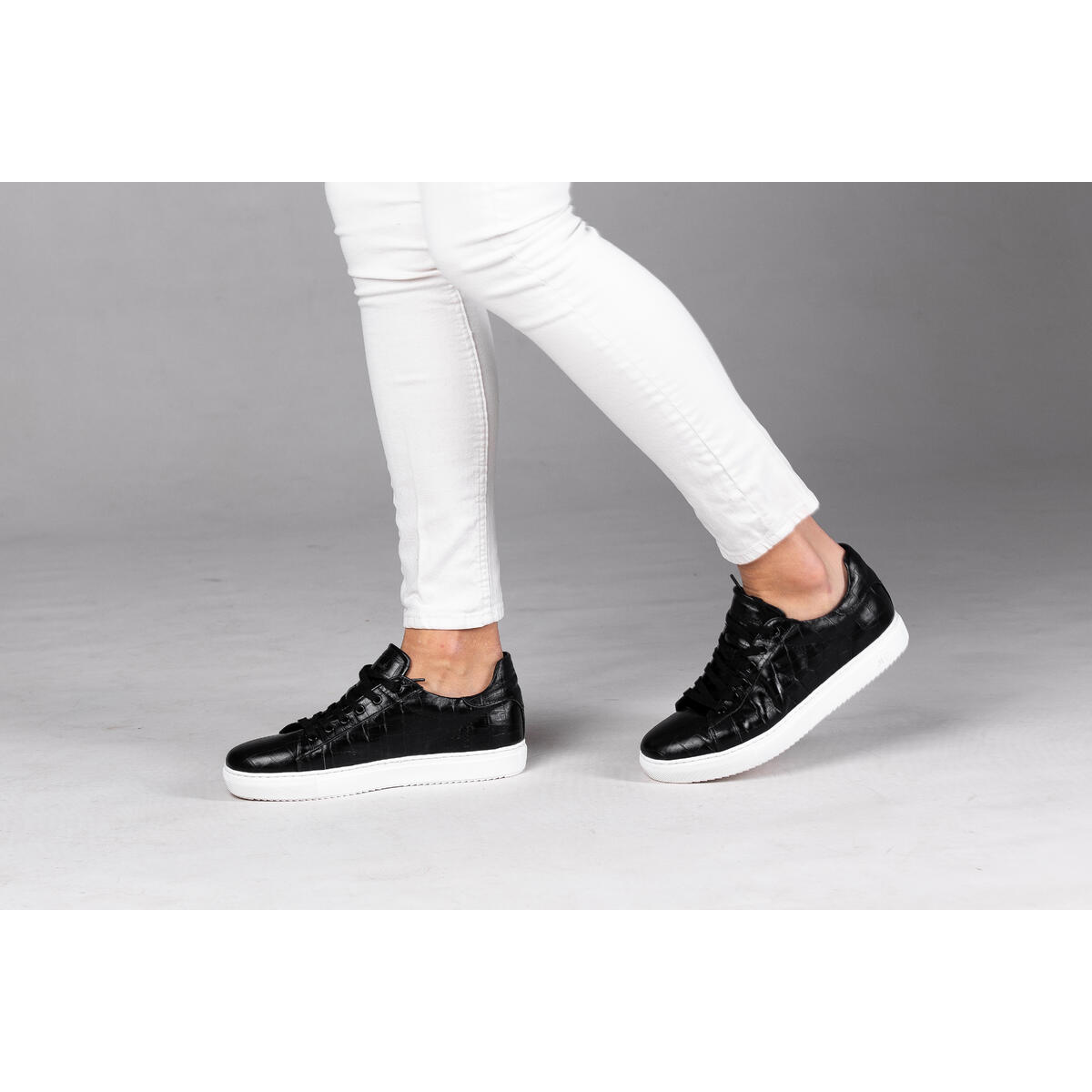 Low Top Leather Sneakers Rebates - RebateKey